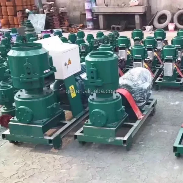 Taifeng Farm uses a household small manual pelletizer for poultry and livestock feed pellet production - Image 6